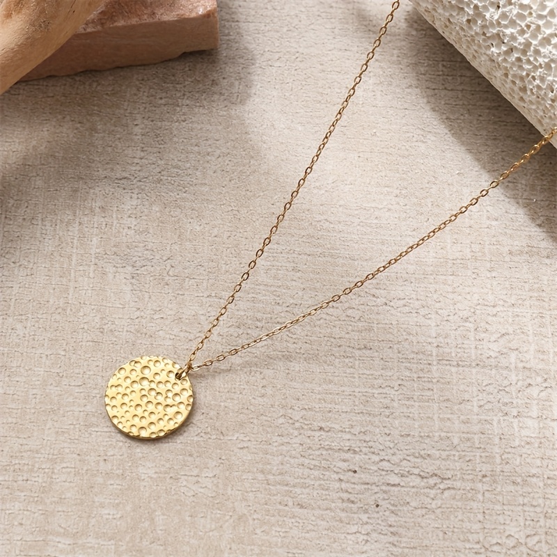 High-End Round Hammered Pendant Necklace, Vintage Style
